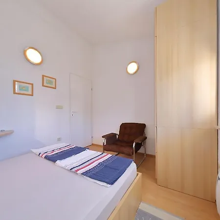House Miro Cozy 別荘 ロバニスカ