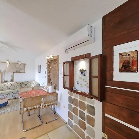 House Miro Cozy